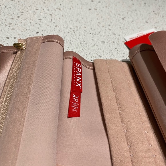 Under Sculpture Corset - XL - Spanx - NWT - Picture 9 of 11